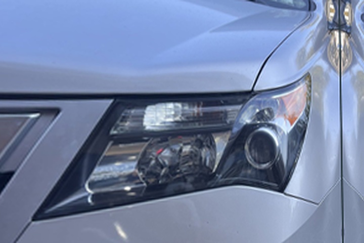 Acura MDX headlight after ANHEM restoration